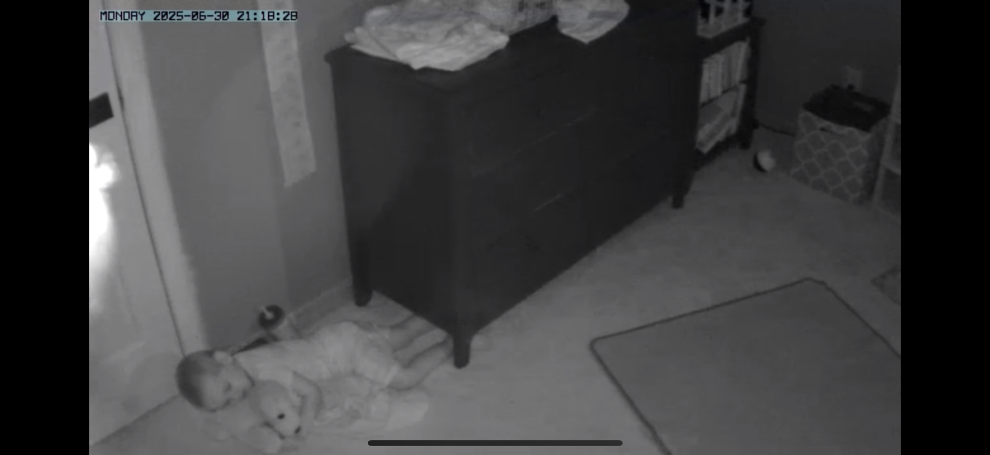 AITA- The Mattress Betrayal: Chronicles of a Cribless Hero