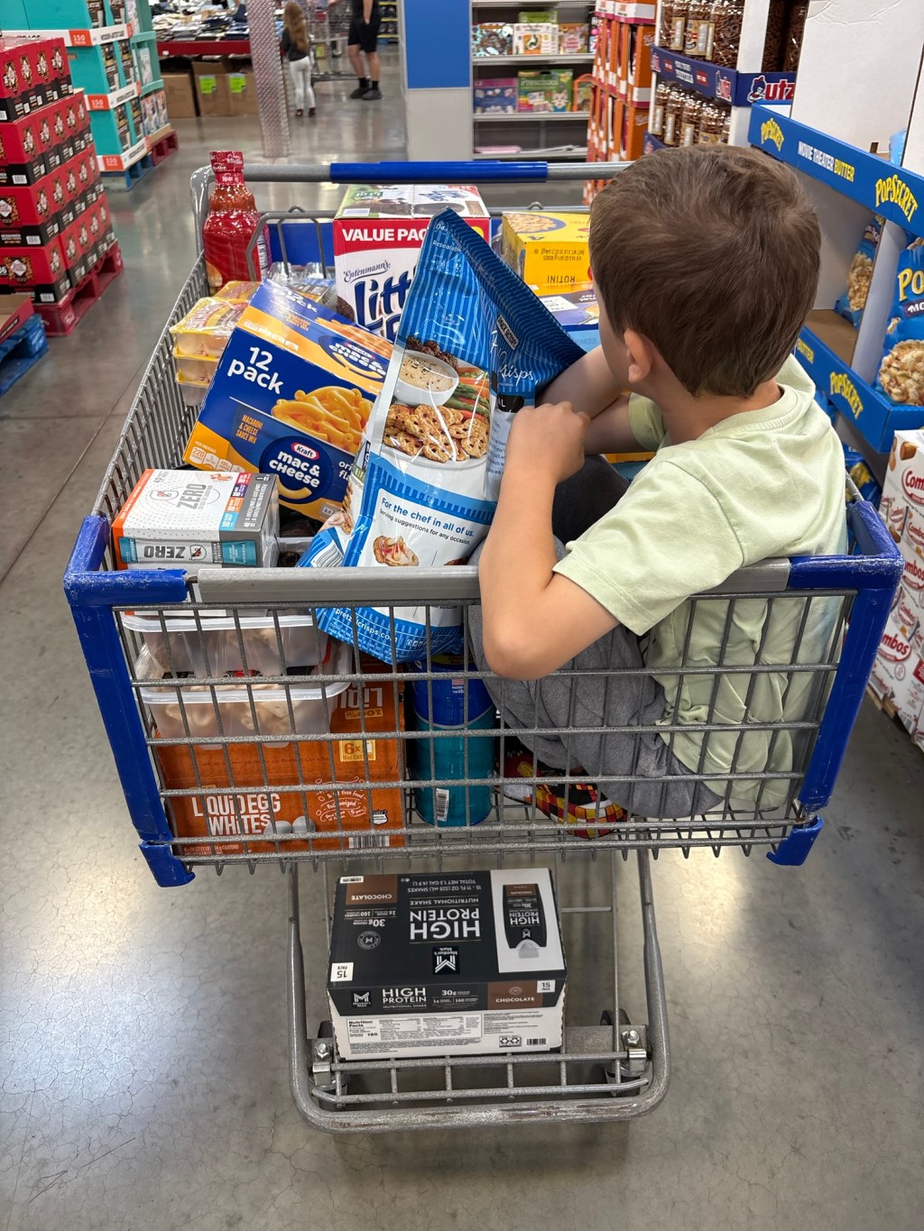 🛒 Bulk-Sized Shenanigans