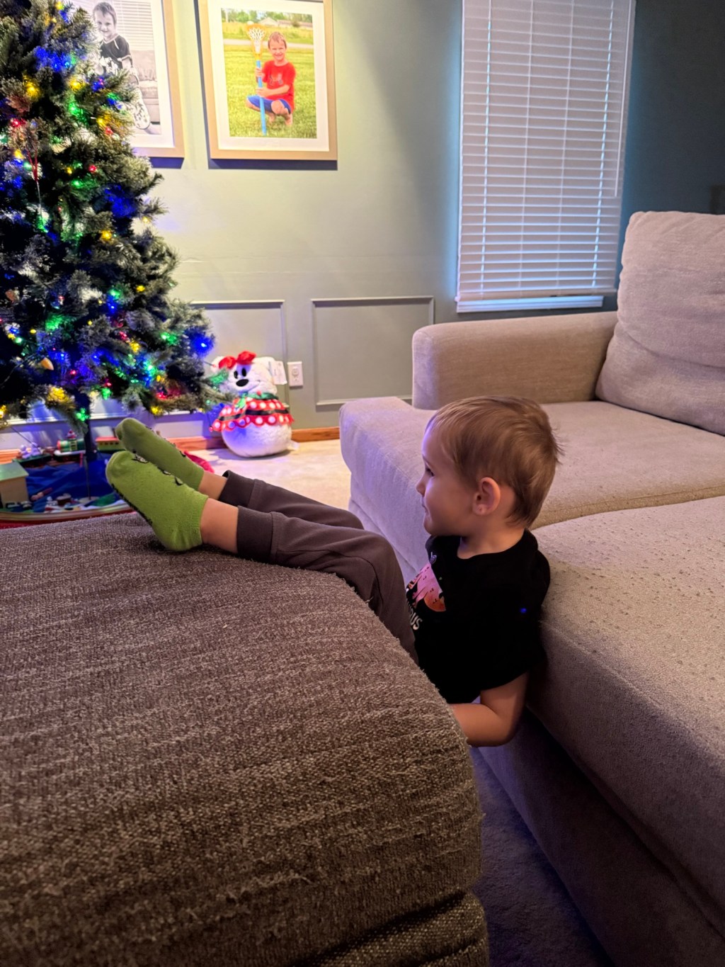 AITA for refusing to sit like a&nbsp;peasant?